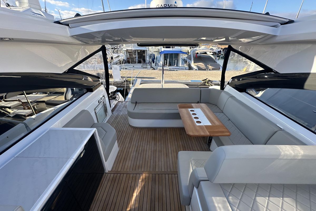 2021 Fairline 46 