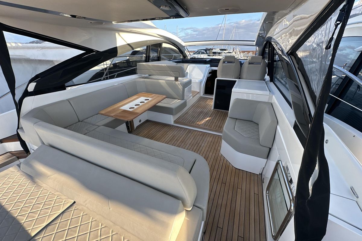 2021 Fairline 46 