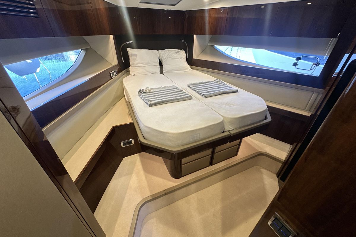 2021 Fairline 46 