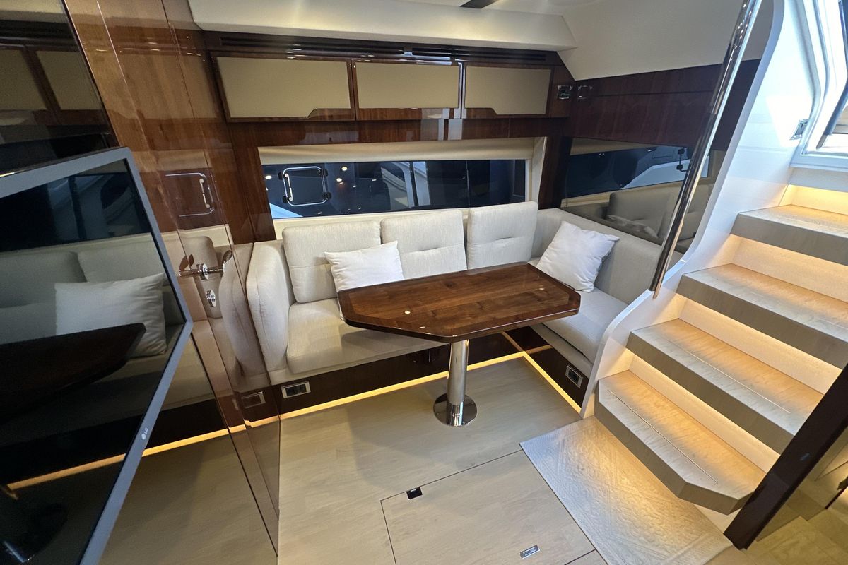 2021 Fairline 46 