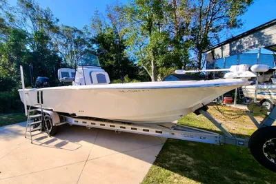 Tidewater 2500 Carolina Bay