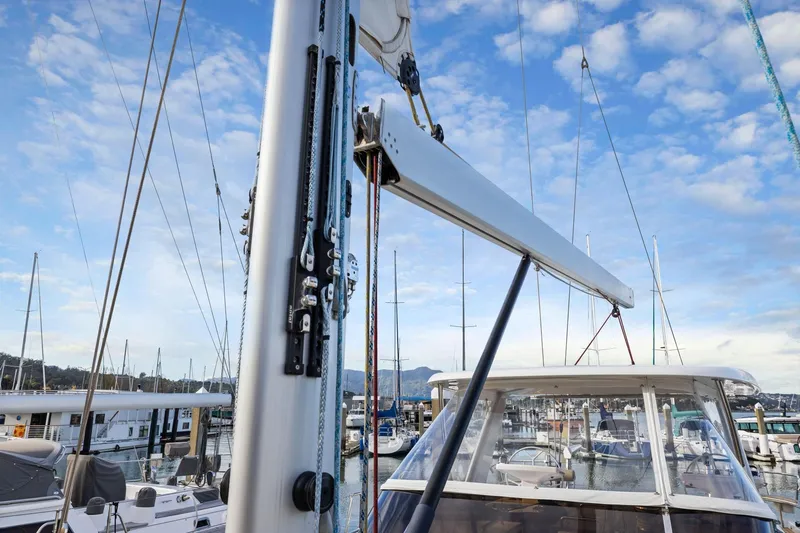 No Retreat Yacht Photos Pics Sailboat mast and rigging on a 2020 Hylas H57 at a marina.
