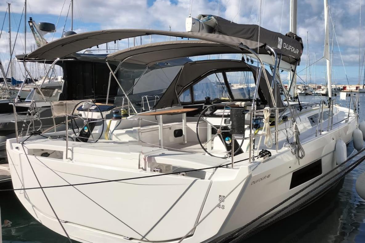 2025 Dufour 48