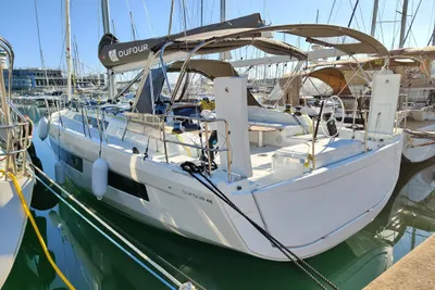 2025 Dufour 48