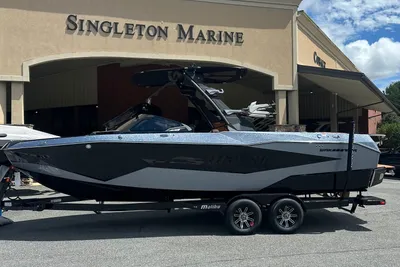 Malibu Wakesetter 25 LSV