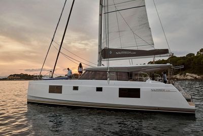 Yacht
