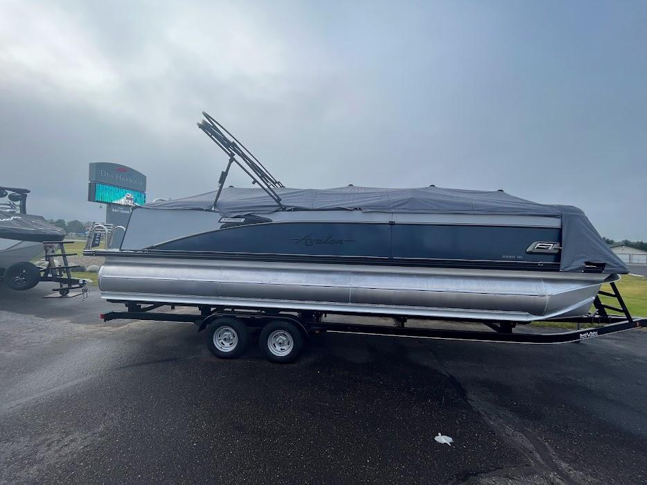 2022 Avalon Catalina Platinum