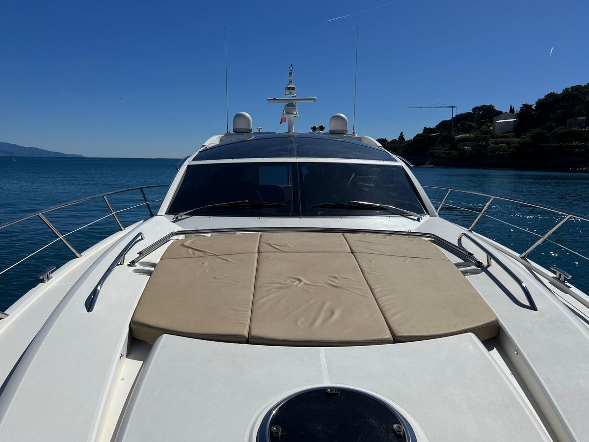 2012 Sunseeker 65 