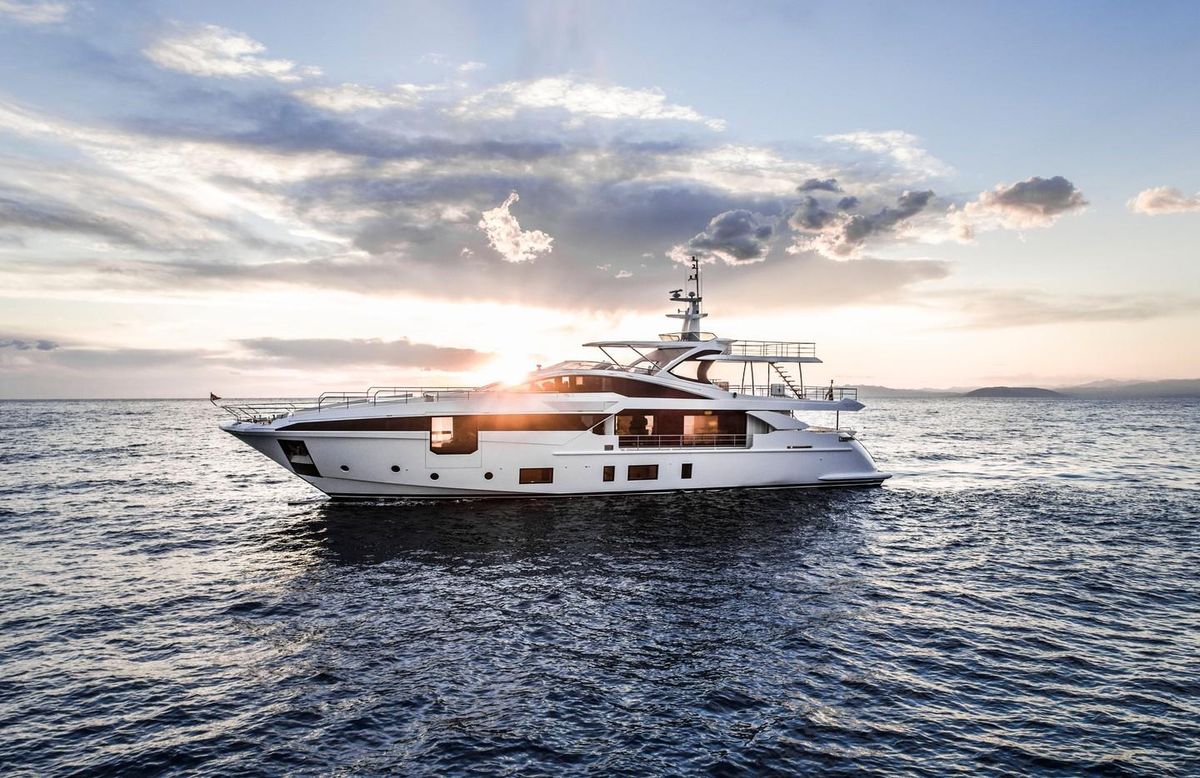 2020 Azimut 114 
