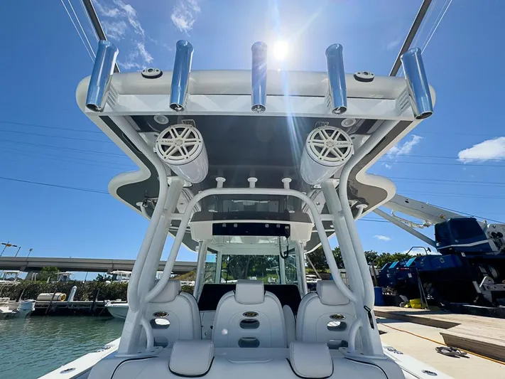  Yacht Photos Pics 2019 HCB 39 Speciale boat with sleek design and modern features under sunny sky.