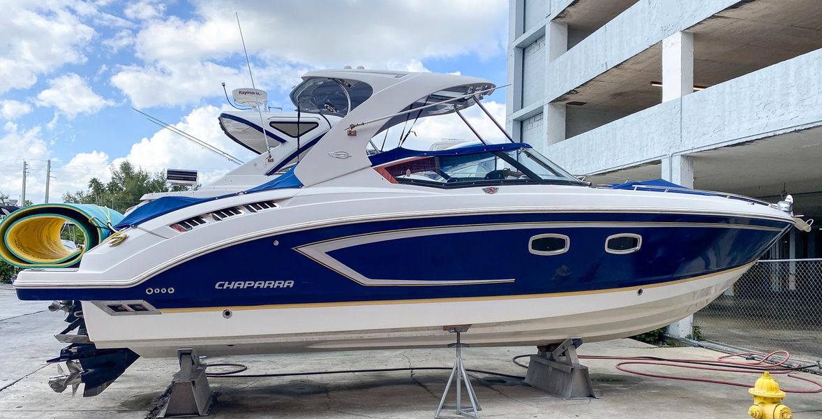 2013 Chaparral 327 SSX