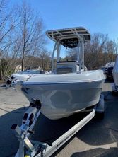 Finseeker 206 CC