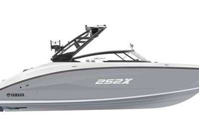 Yamaha Boats 252XE