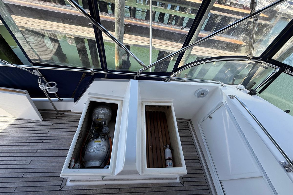 2002 Grand Banks 42 
