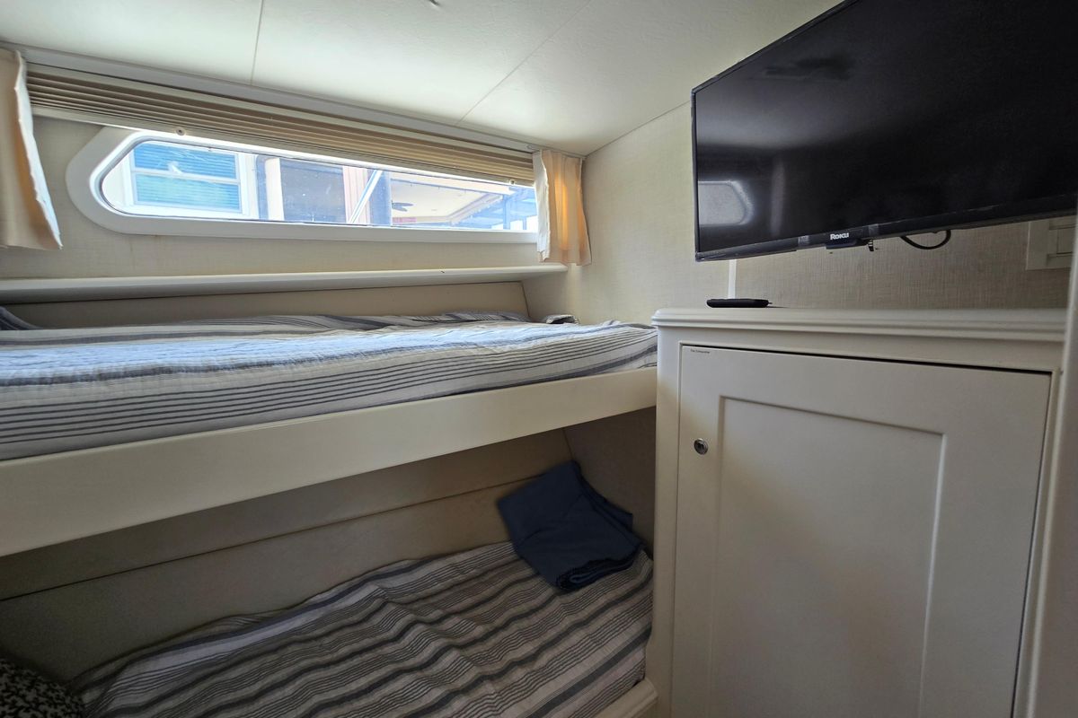 2006 Huckins 44 