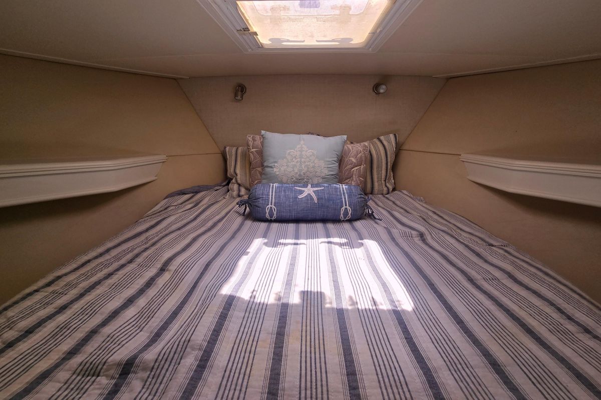 2006 Huckins 44 