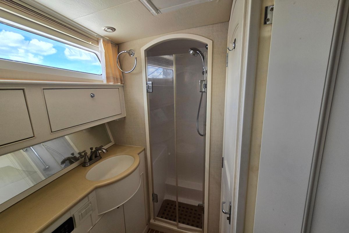2006 Huckins 44 