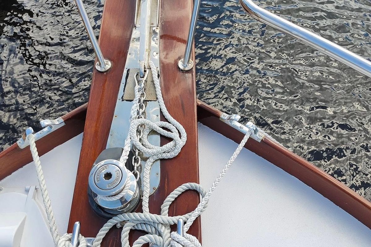 2006 Huckins 44 