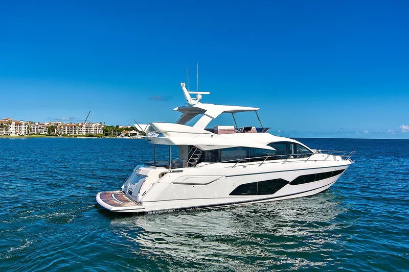 Exit Yacht Photos Pics 