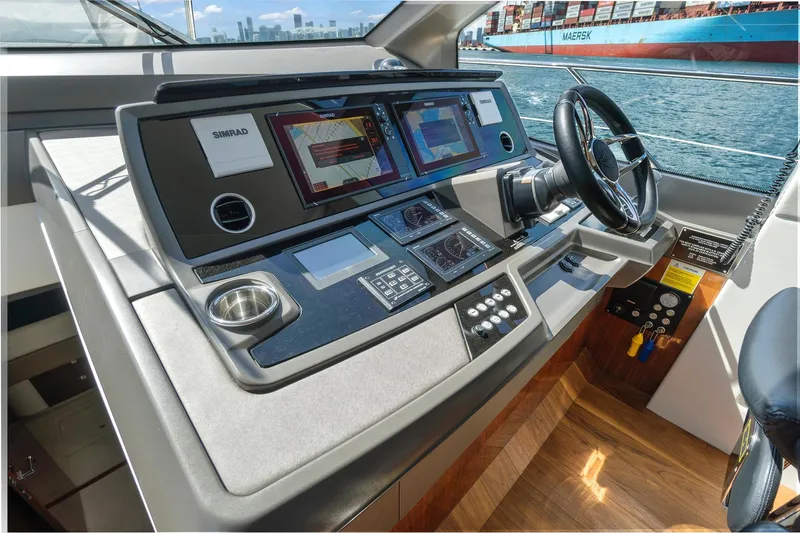 Exit Yacht Photos Pics 