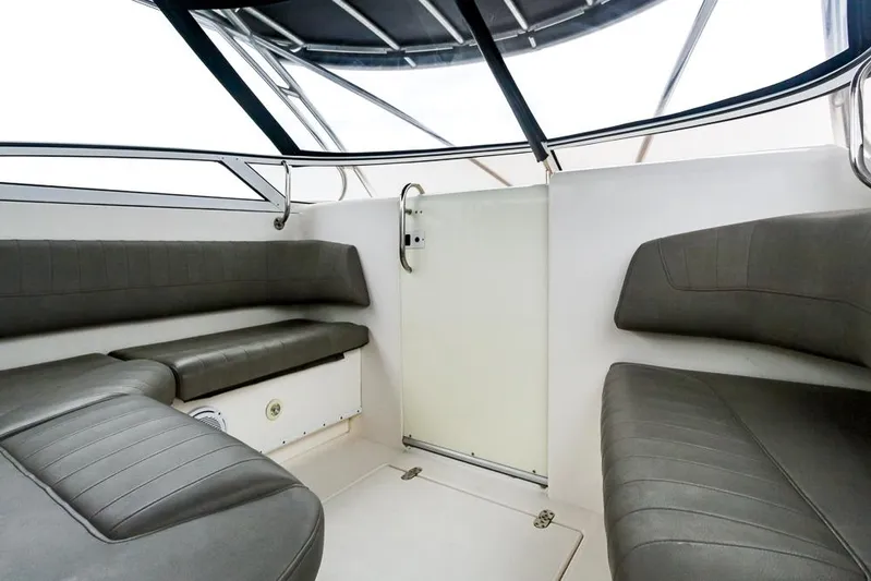 Pressin Paws Yacht Photos Pics 2008 Fountain - Mid ship