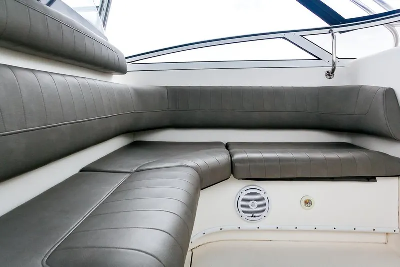 Pressin Paws Yacht Photos Pics 2008 Fountain - Mid ship