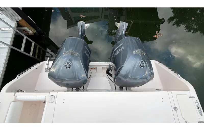  Yacht Photos Pics 2010 Grady-White Canyon 336 boat with dual Yamaha outboard engines.