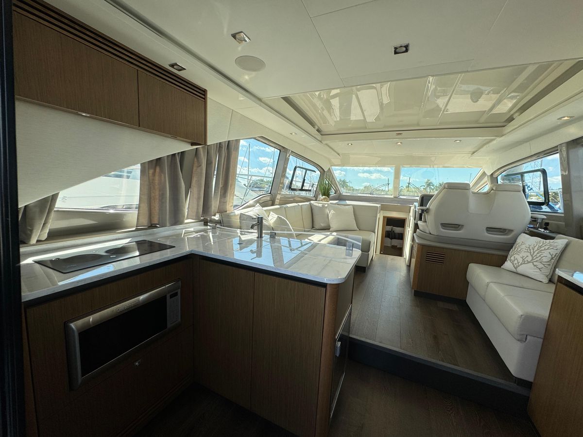 2017 Sea Ray 46 