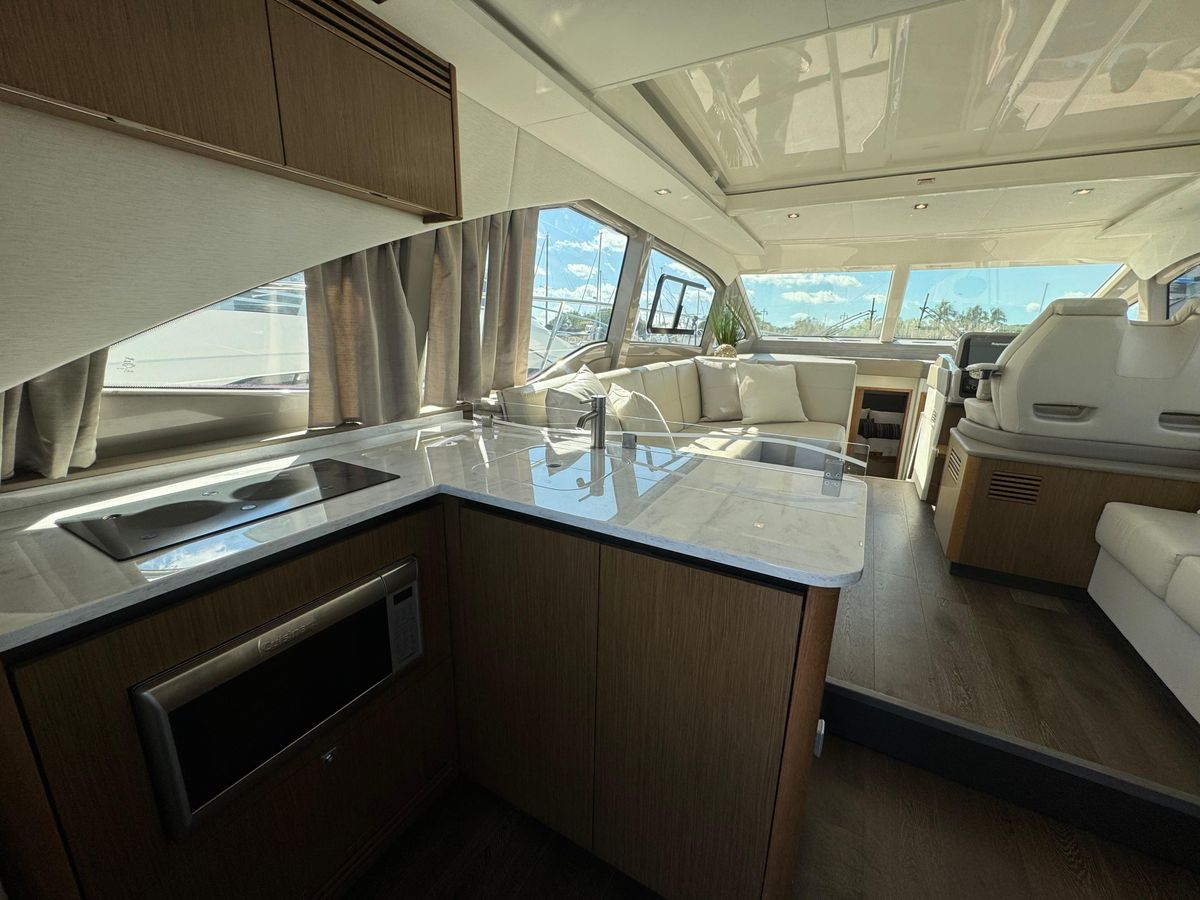 2017 Sea Ray 46 