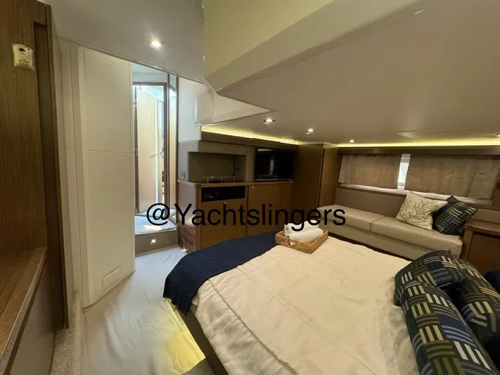  Yacht Photos Pics Luxurious interior of 2017 Sea Ray Sundancer yacht with cozy bedroom and modern amenities.