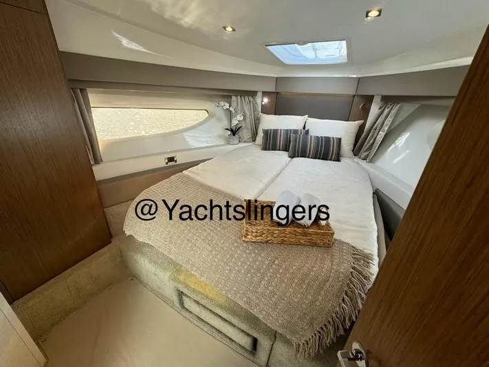  Yacht Photos Pics Luxurious 2017 Sea Ray Sundancer yacht cabin with cozy bed and elegant decor.
