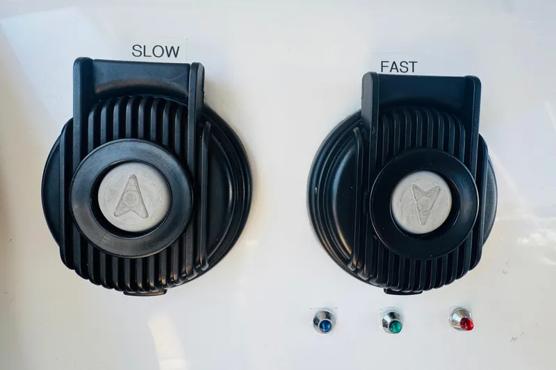 Pearl Yacht Photos Pics Control panel of a 2023 Jeanneau 380 with slow and fast settings.