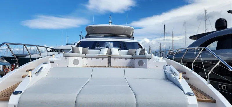 Sunlife Yacht Photos Pics AZIMUT GRANDE 27 METRI 2024