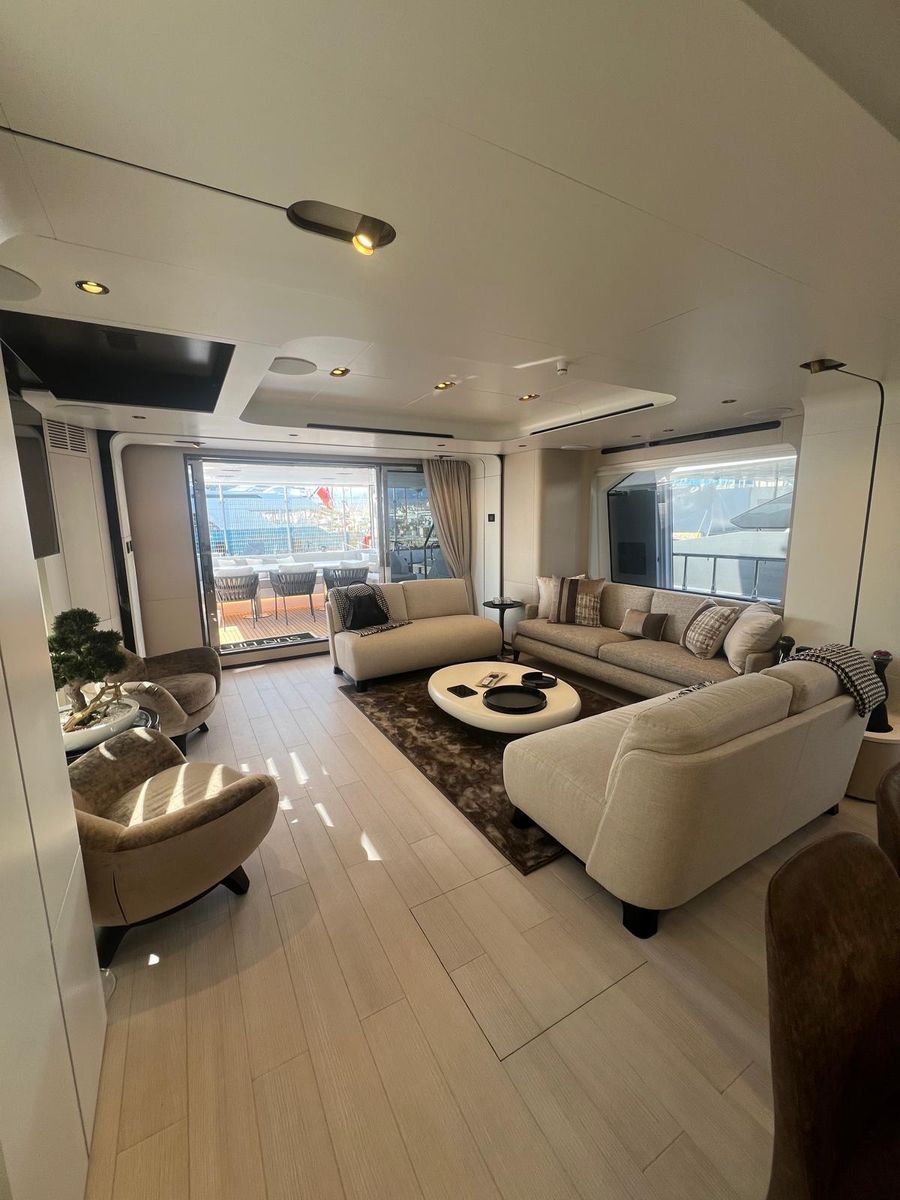 2024 Azimut 87 