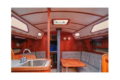 Sceptre 36 Athena