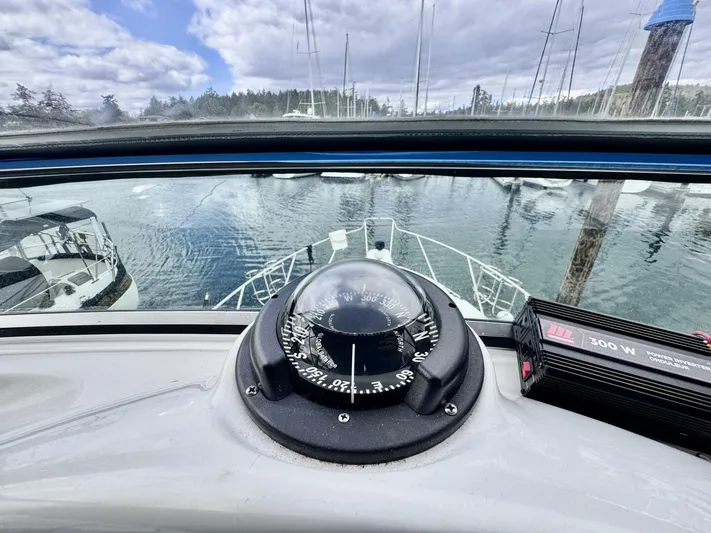  Yacht Photos Pics Compass view from 1998 Bayliner 4087 Aft Cabin Motoryacht, docked in a marina.