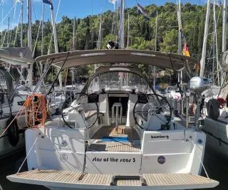 2017 Jeanneau Sun Odyssey 389
