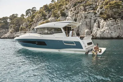 2025 Prestige 460 S