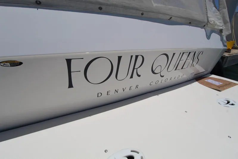  Yacht Photos Pics Bayliner 4788 Pilothouse Motoryacht 2000, named "Four Queens," docked in Denver, Colorado.