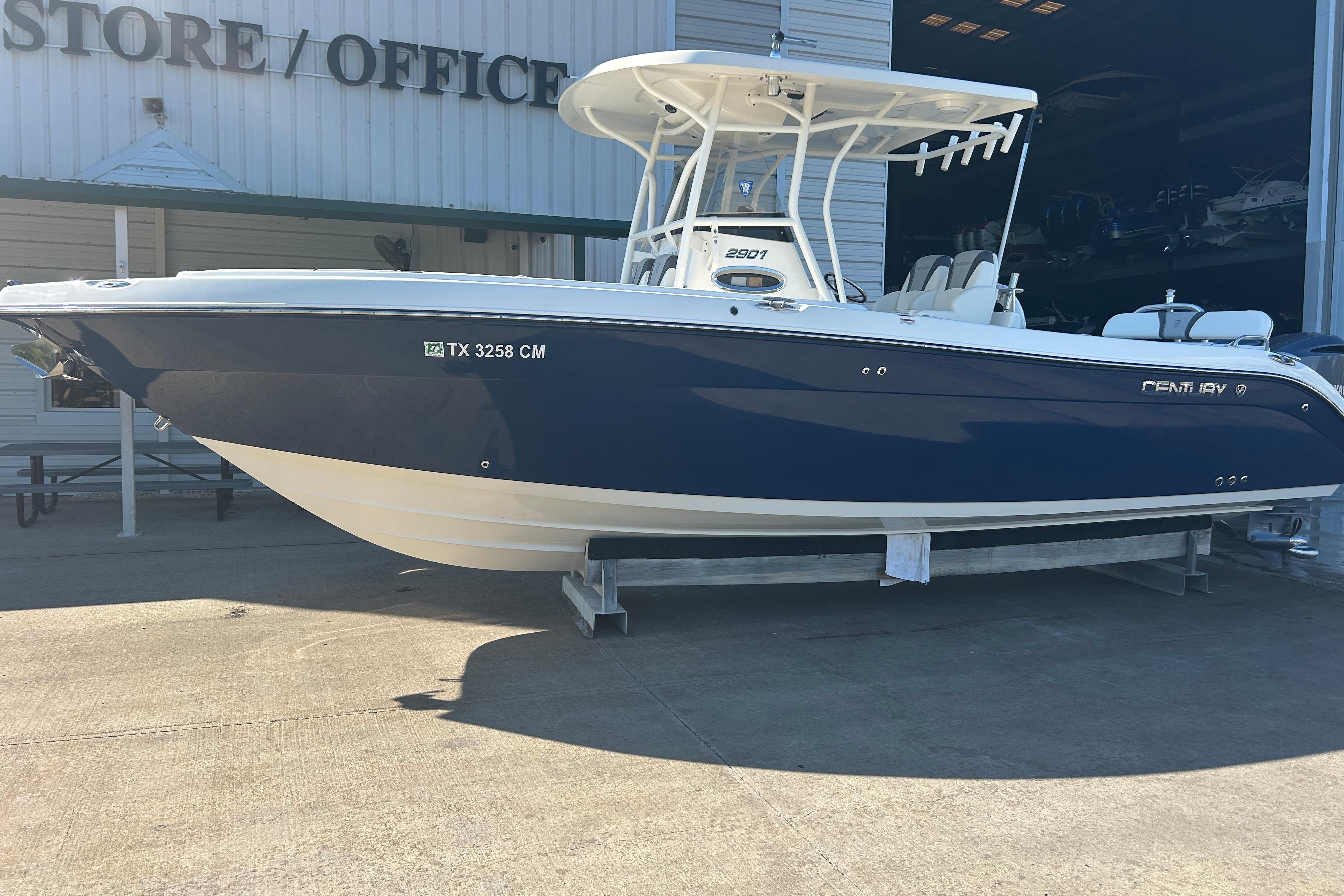 Century 2901 Center Console