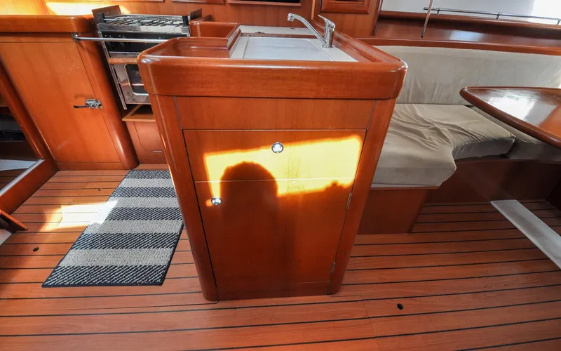 Sheekasay Yacht Photos Pics 2007 Beneteau Oceanis Clipper 373 - Sheekasay