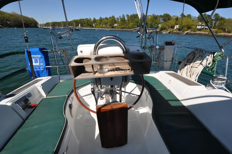 Sheekasay Yacht Photos Pics 2007 Beneteau Oceanis Clipper 373 - Sheekasay