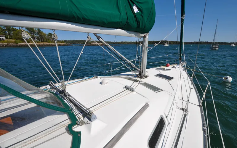 Sheekasay Yacht Photos Pics 2007 Beneteau Oceanis Clipper 373 - Sheekasay