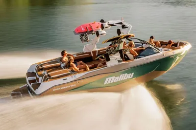 Malibu Wakesetter 25 LSV