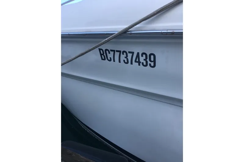 Rising Tide Yacht Photos Pics 1996 Sea Ray 400 Sedan Bridge boat with registration number BC7737439.