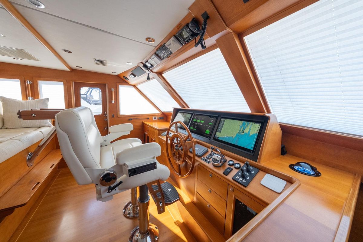 2016 Grand Banks 72 