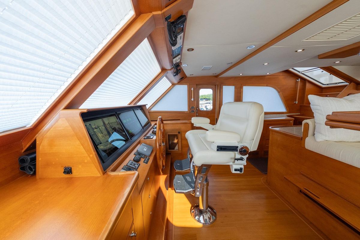 2016 Grand Banks 72 