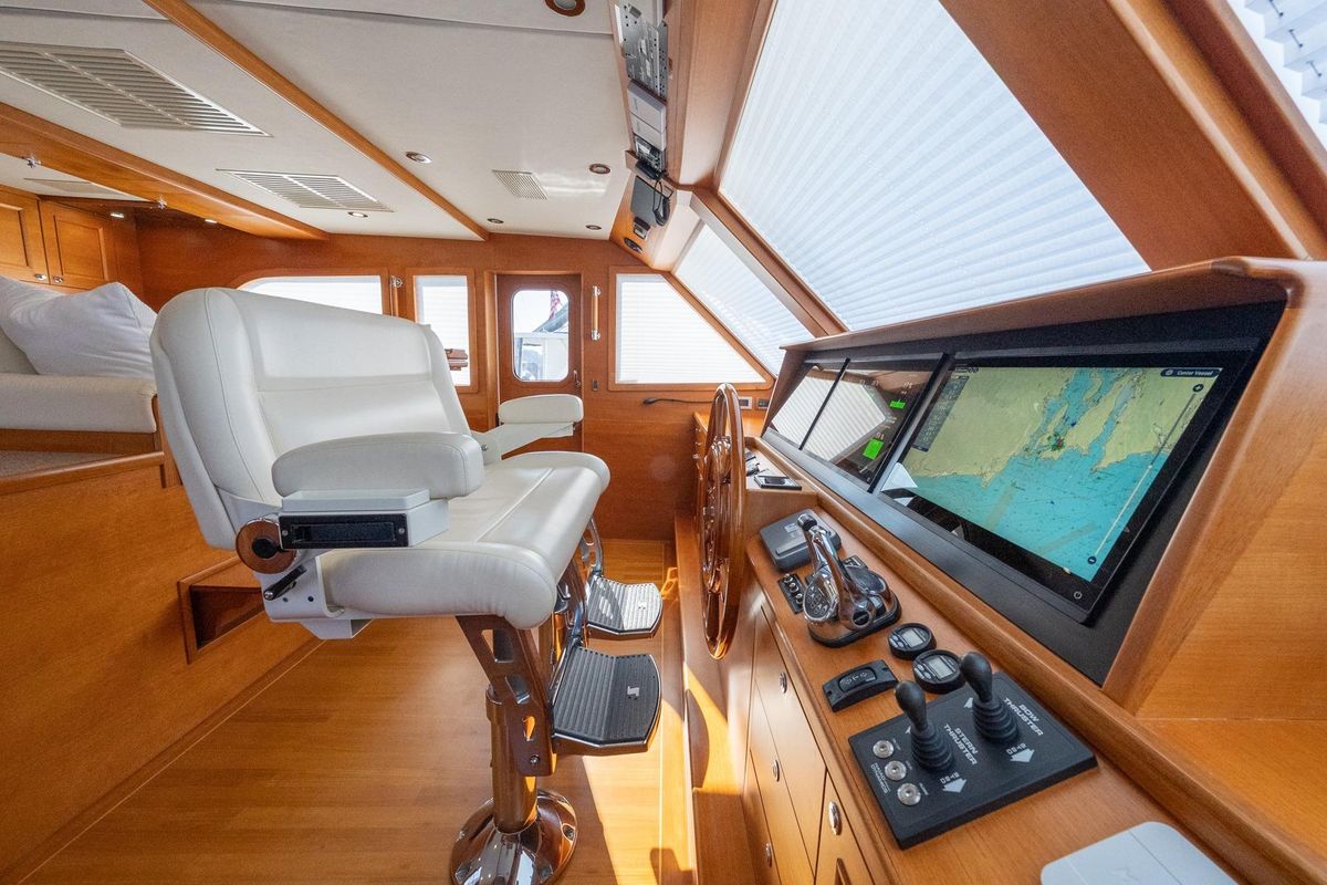 2016 Grand Banks 72 