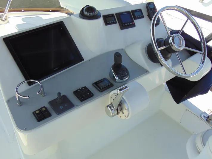 Double Trouble Yacht Photos Pics 