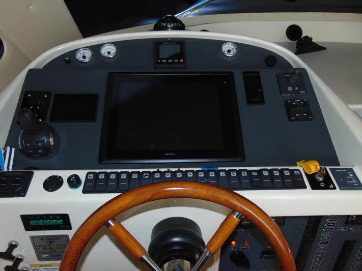 Double Trouble Yacht Photos Pics 